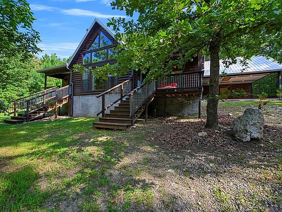 2nd image of 315 Banjo Ln