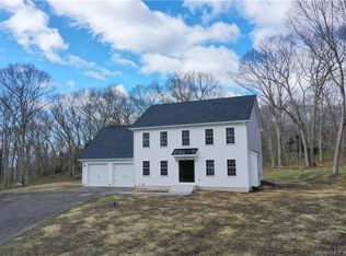 3 Barret Ln, Old Saybrook, CT 06475