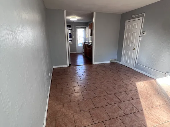 95 Cannon Rd #95, East Hartford, CT 06108