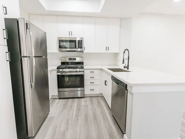 2820 Sawtelle Blvd — Photo 39
