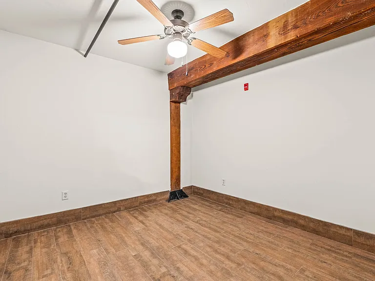 141 W Vine St #2 — Photo 11