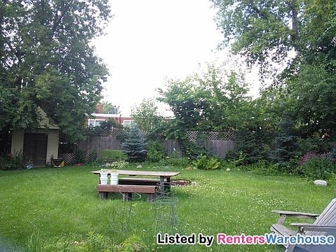2nd image of 825 Iroquois Ave