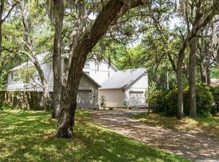 10275 Lakeview Dr, New Port Richey, FL 34654