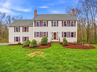 2 Tee Jay Ln, Blackstone, MA 01504