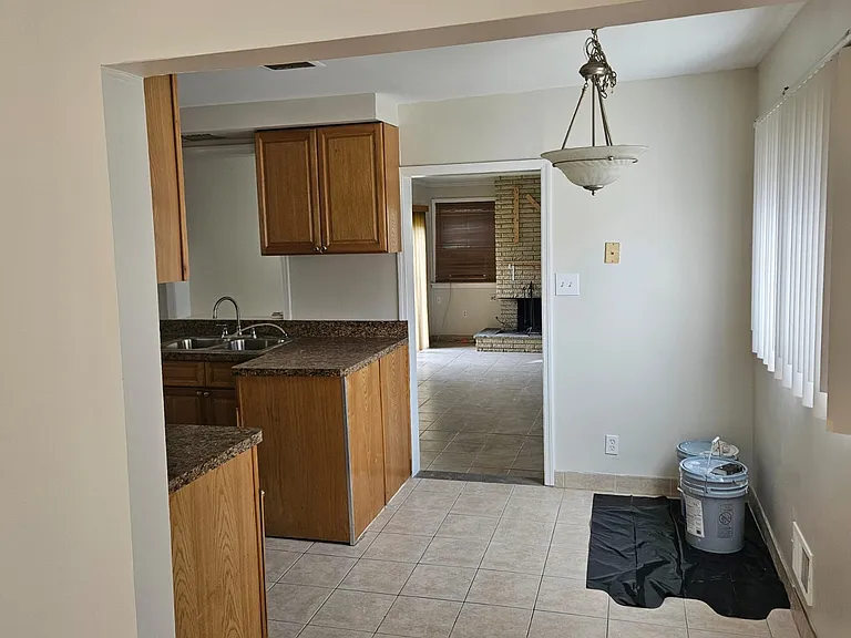 17301 Hanover Ave — Photo 10