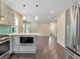 161 4th St #2, Medford, MA 02155