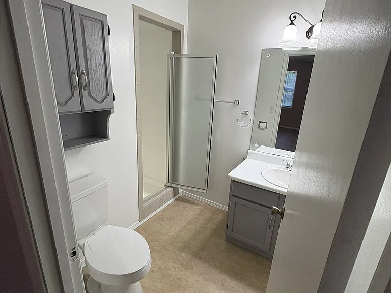 1021 Cedar St — Photo 8