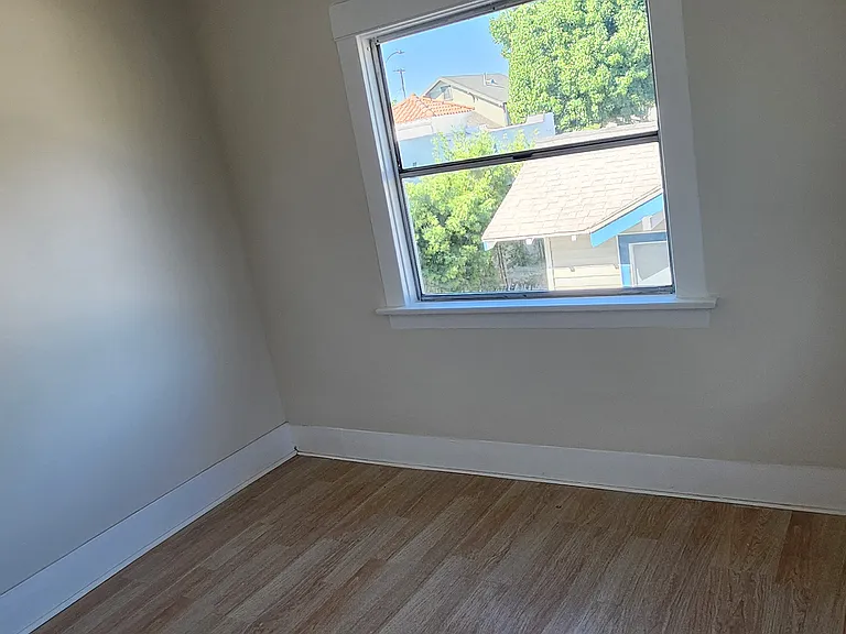 760 Temple Ave #C — Photo 23