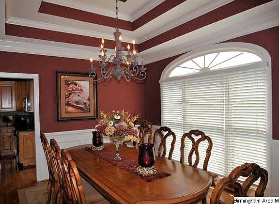 3rd image of 5200 Lake Crest Cir