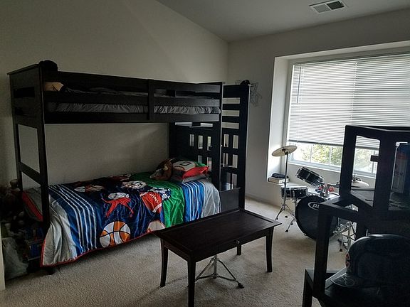 4th image of 172 Station Park Cir