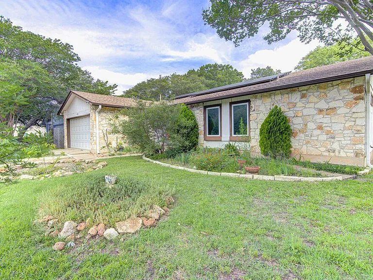 12430 Wycliff Ln — Photo 5