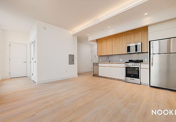3rd image of 393 Weirfield St #543