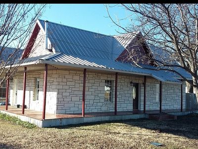602 E Cedar St, Gordon, TX, 76453