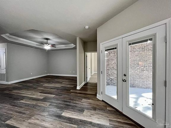 3rd image of 3851 Shady Grove Dr