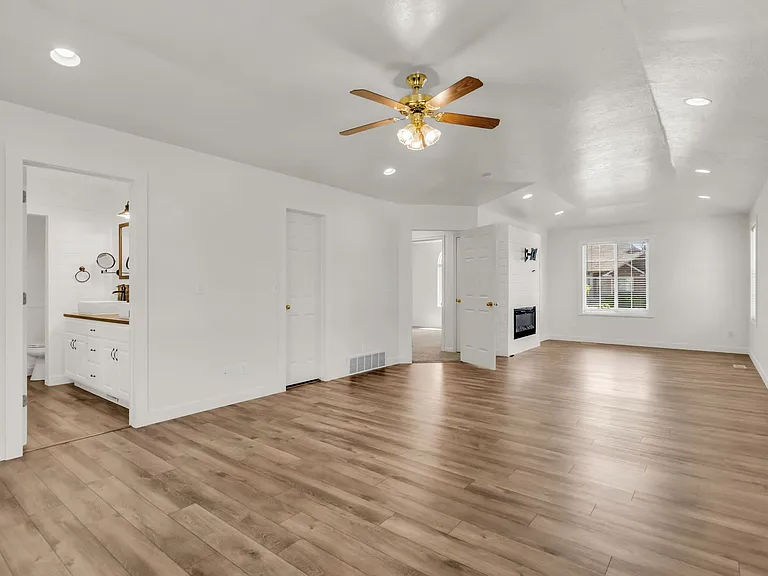 1468 W Flint Meadow Dr — Photo 16