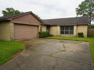 2790 Tallowood Dr, League City, TX 77573