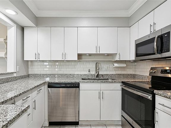 4th image of 500 Lake Marina Ave APT 417