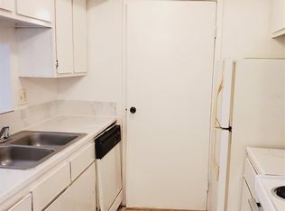 12511 Ashford Meadow Dr APT C, Houston, TX 77082