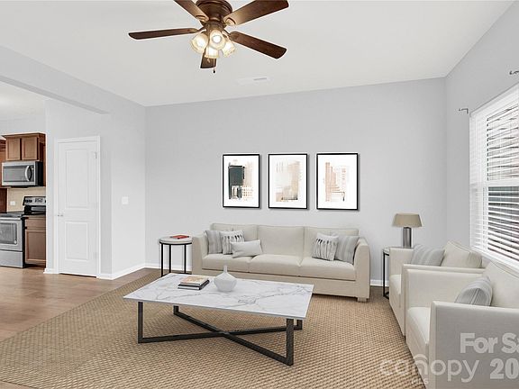 5th image of 115 Davenport Dr #B