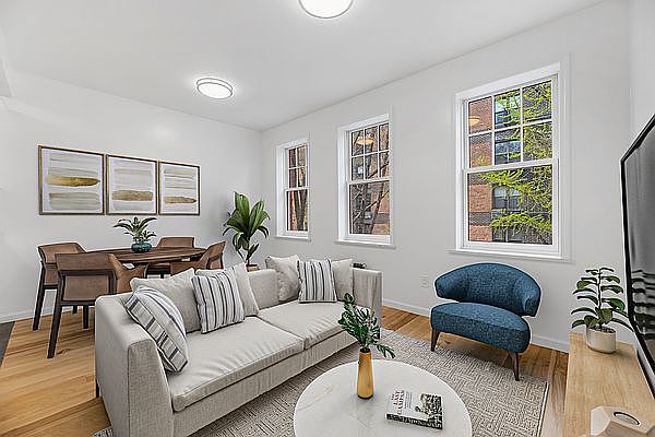 1st image of 359 Bleecker St #3