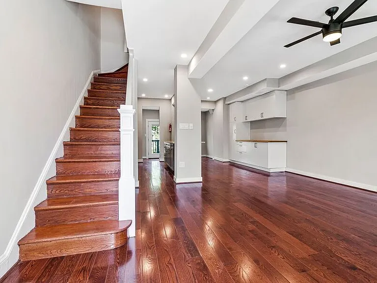 413 Buchanan St NW — Photo 7
