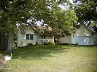 693 Lake Summerset Rd, Davis, IL 61019