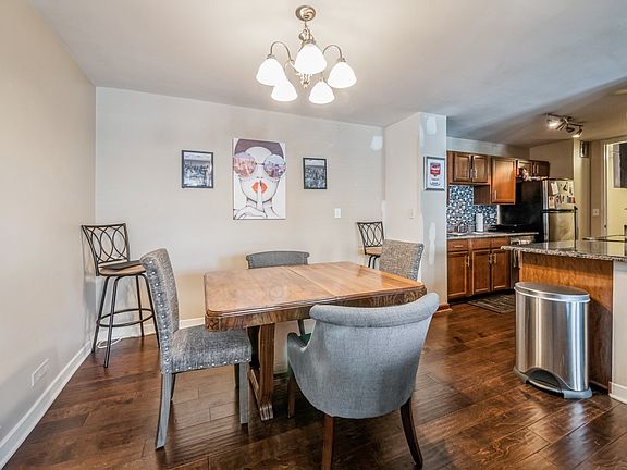 DiningRoom