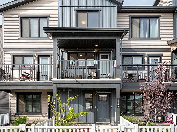 4th image of 1172 Aster Blvd NW
