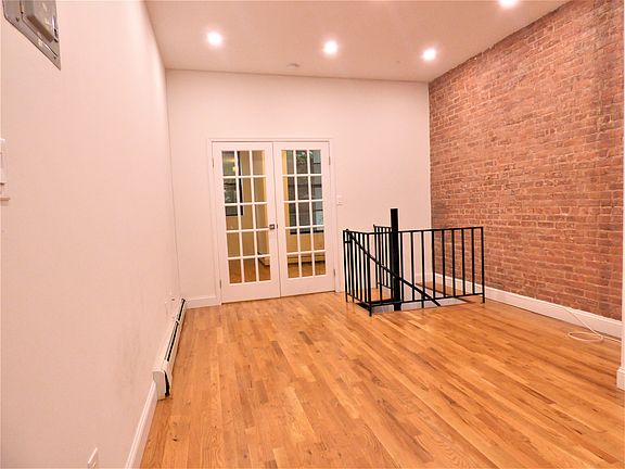 2nd image of 304 E 91st St APT 1D