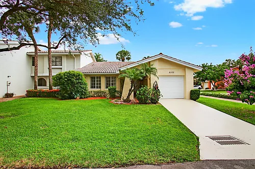 6105 Via Laguna Ln Photo 1