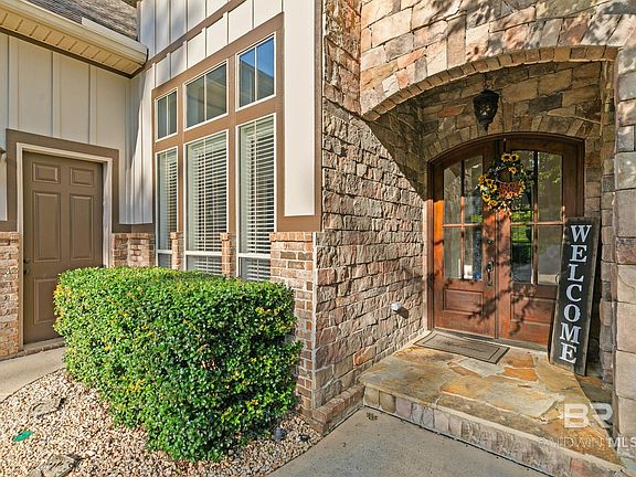 4th image of 7159 Carson Ln