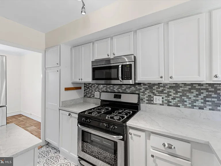 3226 Gunston Rd — Photo 13