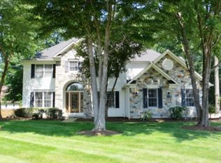 32500 Gurss Rd, Avon Lake, OH 44012