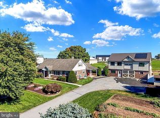 2939 Harvest Dr, Gordonville, PA 17572
