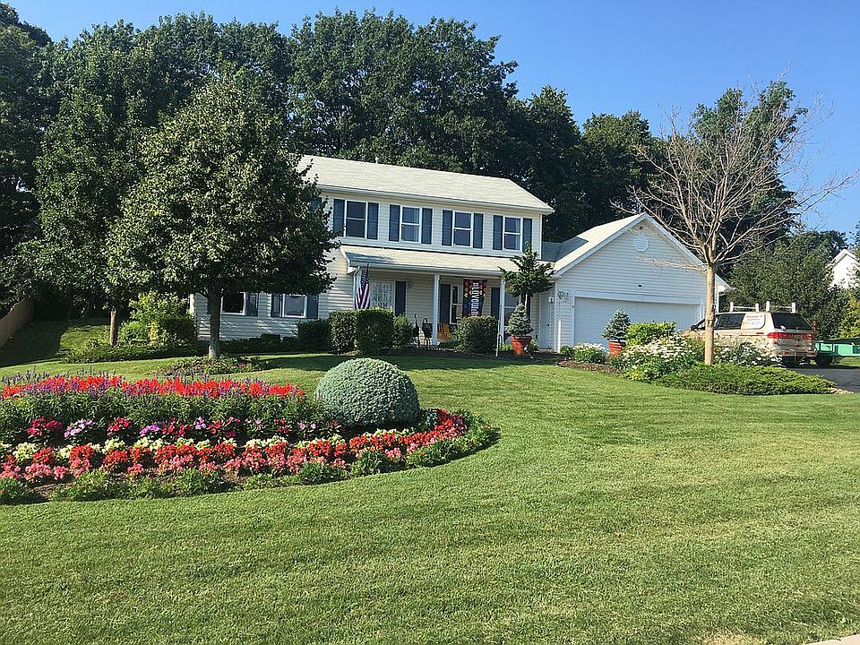 1st image of 38 Ayrshire Ln