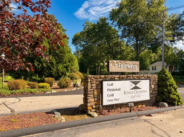 17 Caddy Rock Rd APT C, North Kingstown, RI 02852
