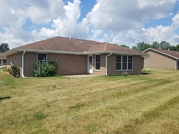 3rd image of 430 Aarika Dr