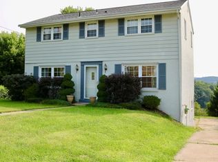 125 Tangelo Dr, Clairton, PA 15025