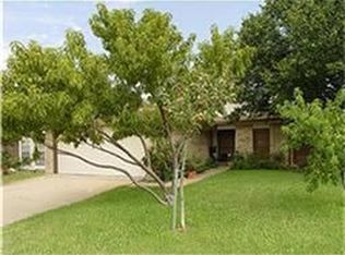 2025 Avignon Dr, Carrollton, TX 75007