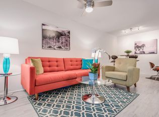 550 N Villa Ct UNIT 204, Palm Springs, CA 92262
