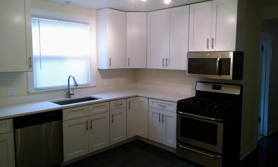 1st image of 2233 N Sawyer Ave #1