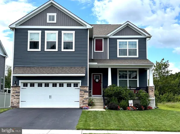 13 Westmont Dr, Medford, NJ 08055