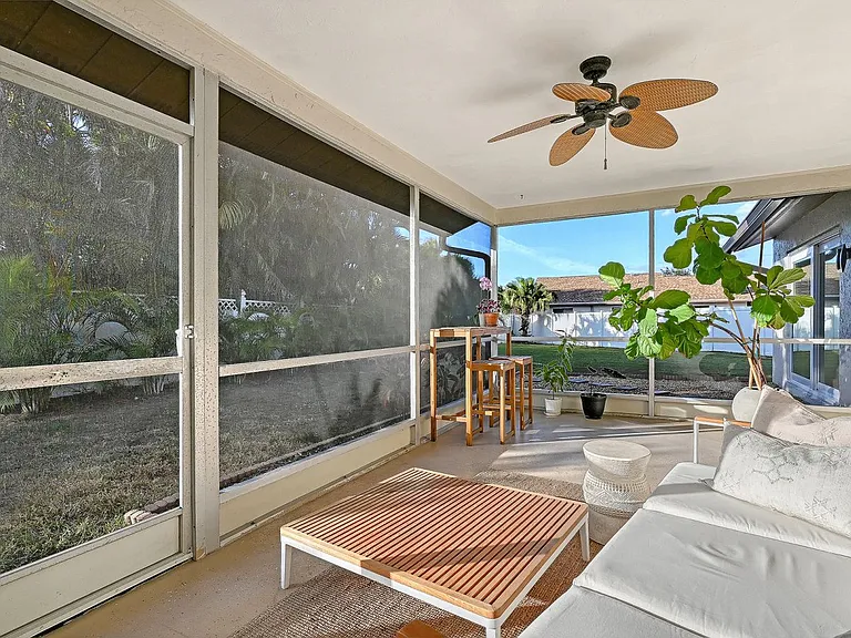 5462 Creeping Hammock Cir — Photo 37