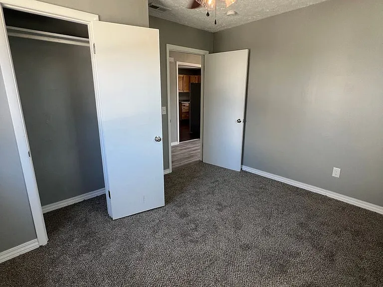 1723 W Webster St — Photo 11