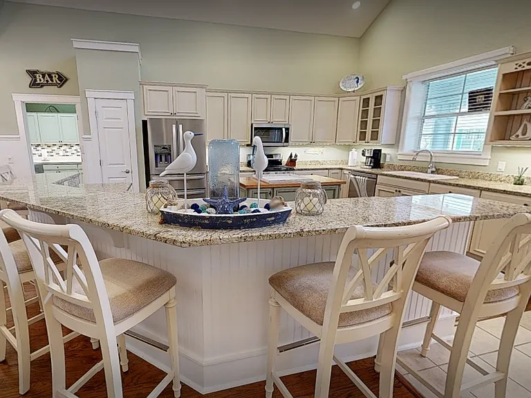 1028 Cottage Dr — Photo 7