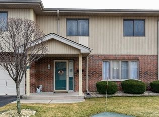 9029 W 111th St APT 3A, Palos Hills, IL 60465