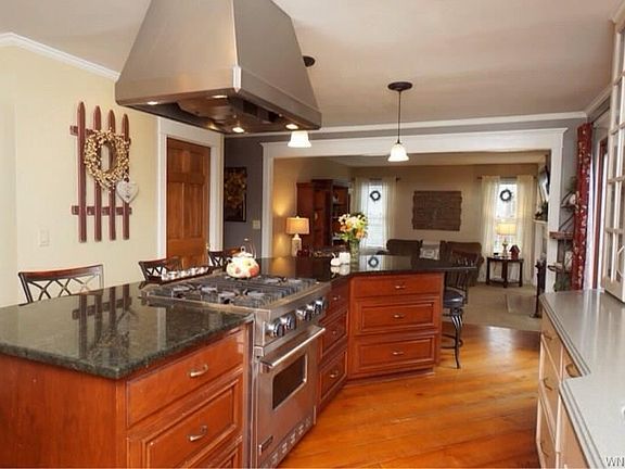 3rd image of 21 Cambridge Ct