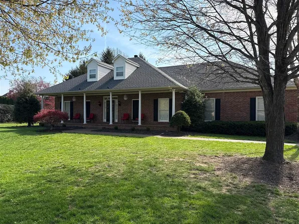 175 Whirlaway Ct, Bowling Green, KY 42104