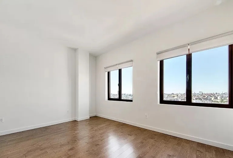 11-39 49th Ave #1109 — Photo 2