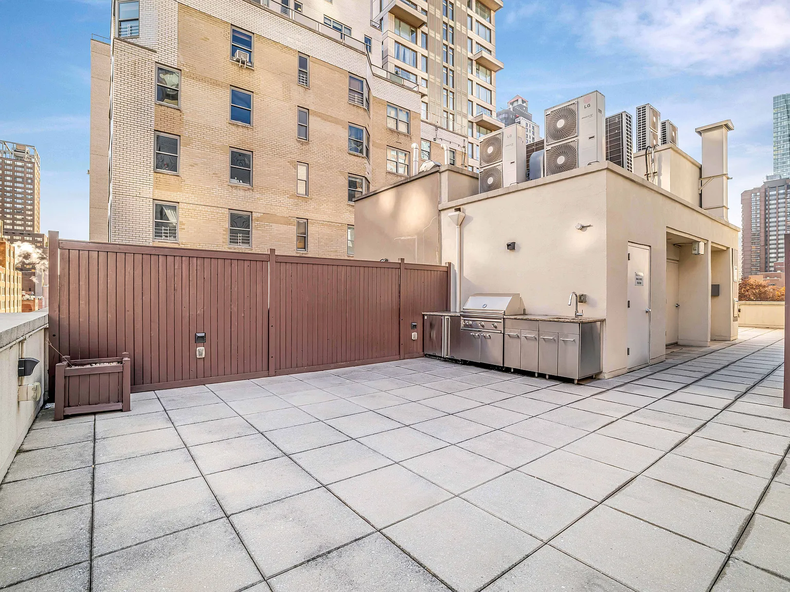 230 East 63rd Street — Photo 4